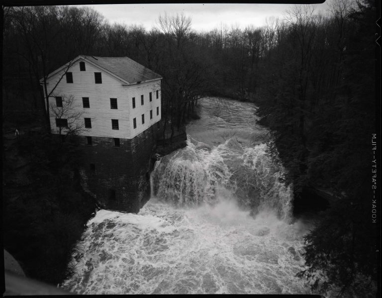 89 119 b1f122 n 768x599