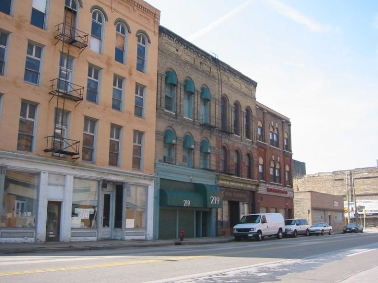 club219 may04 768x576