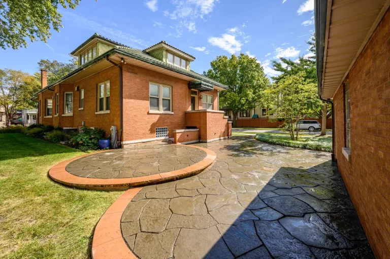 05 exterior05 768x511