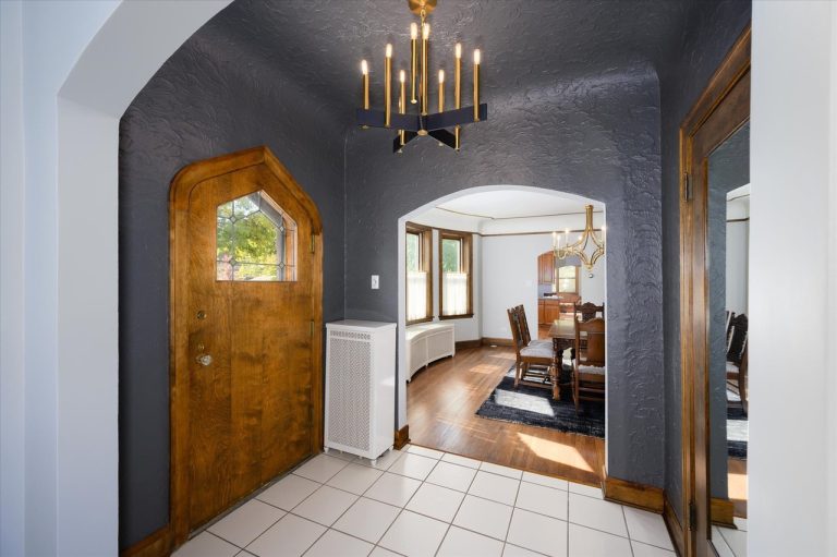 11649725 5 0 768x511