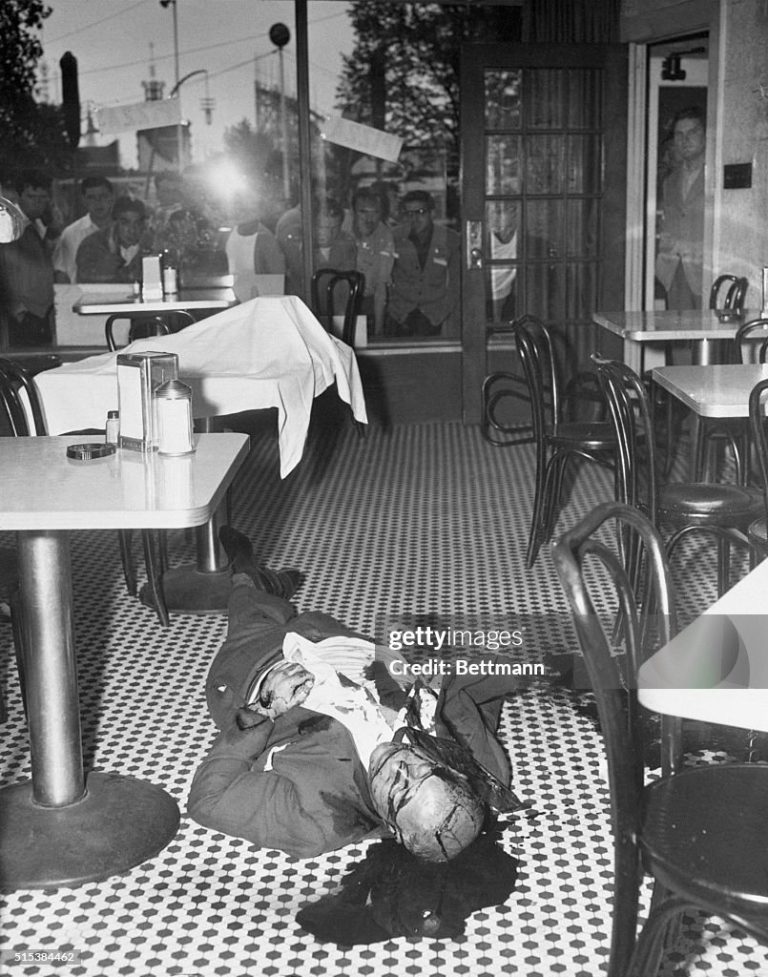 gettyimages 515384462 1024x1024 1 768x977