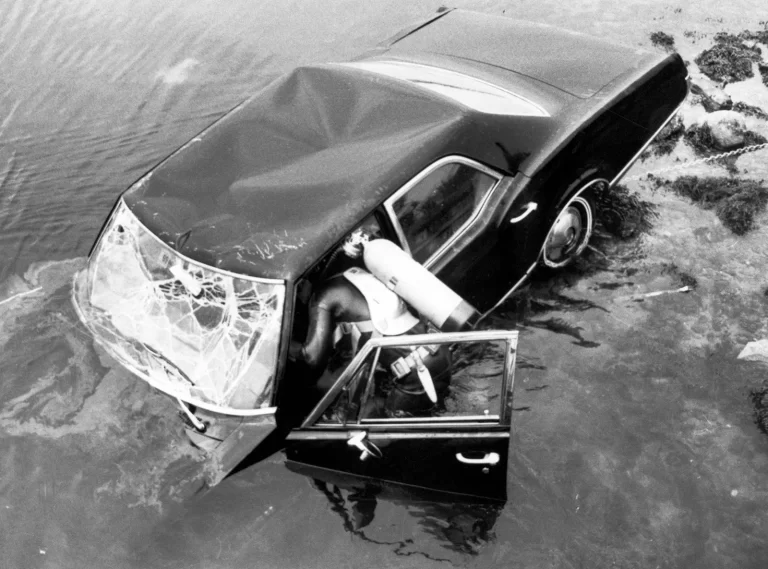 senator edward moore kennedy ted kennedy mary jo kopechne july 19 1969 Chappaquiddick massachusetts car accident drowning 768x569