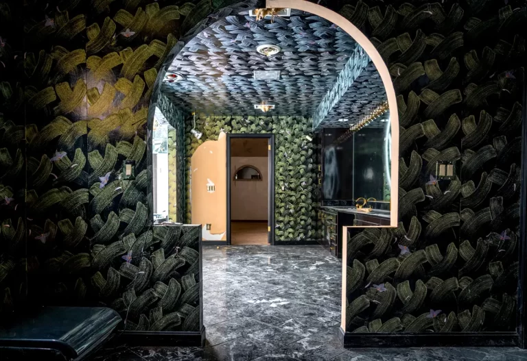 abandoned mike tyson mansion ohio small491 768x527