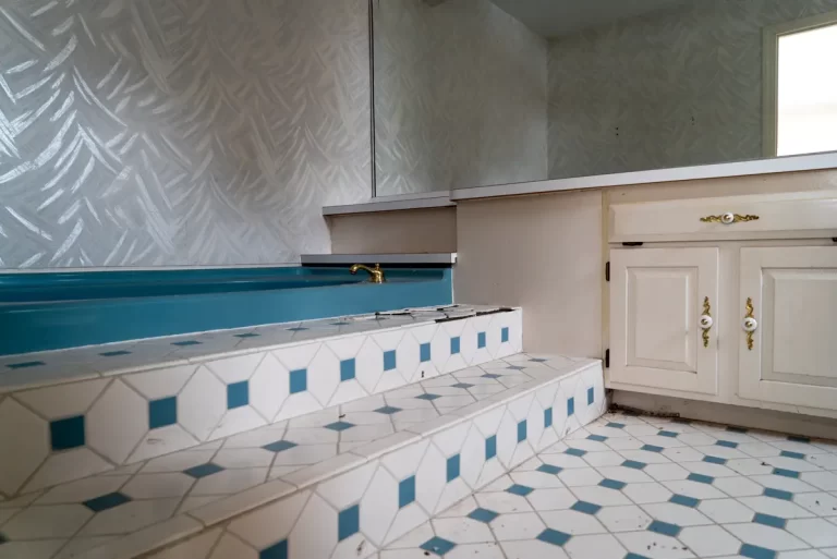 abandoned mike tyson mansion ohio small501 768x513